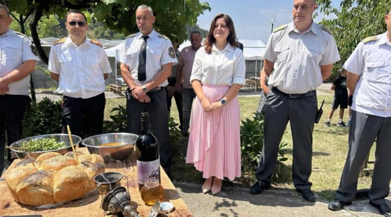 Грета Колева уважи празника на пожарникарите в Брезник